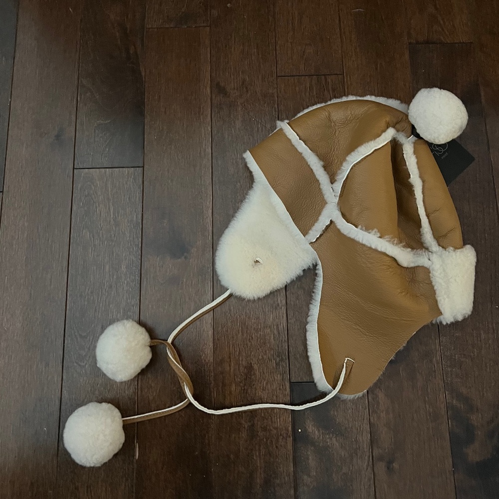 Hiso sheepskin hat